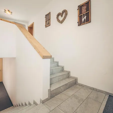 Aschenwald Elisabeth