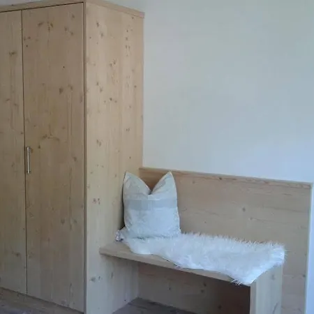 Aschenwald Elisabeth * רמסאו אים זילרטל