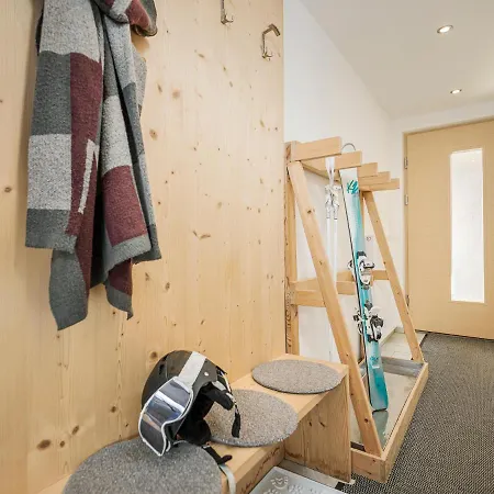 Aschenwald Elisabeth *