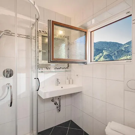 Aschenwald Elisabeth * Ramsau im Zillertal